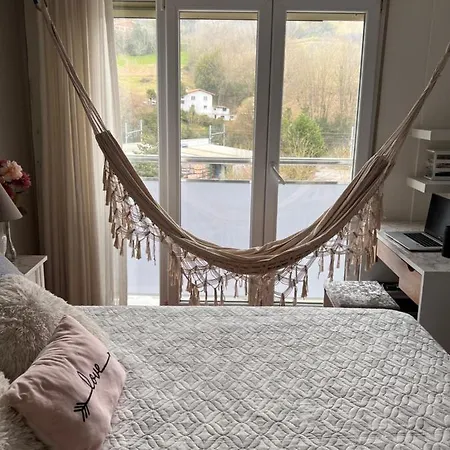 Preciosa Habitacion Con Bano Privado ホームステイ