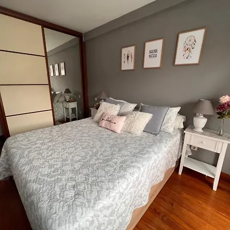 Preciosa Habitacion Con Bano Privado ホームステイ